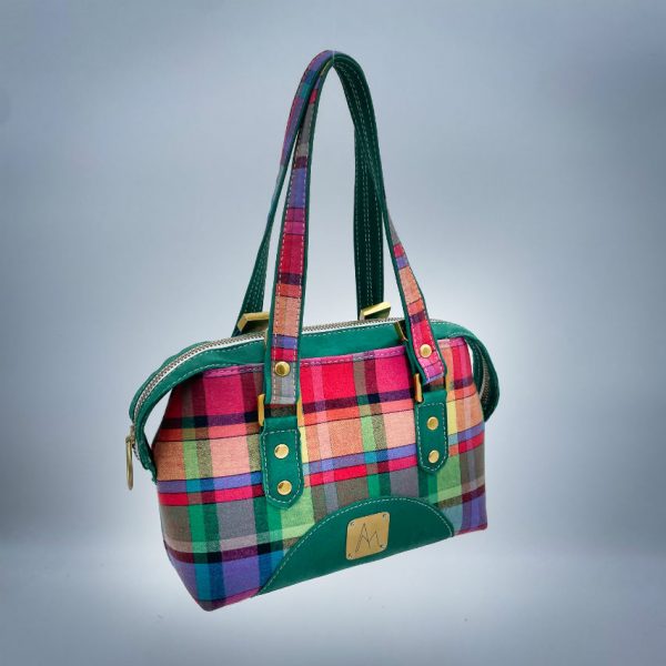 RACONTEUSE D'HISTOIRES TEXTILES – Image 2